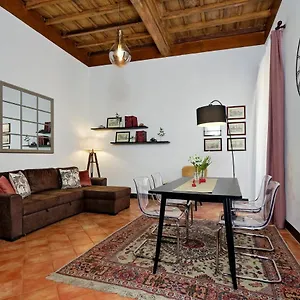 Bollo Apartment