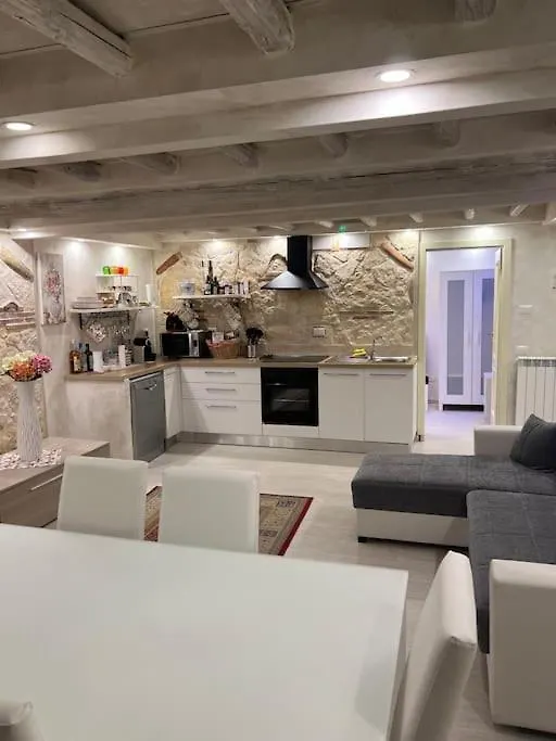 شقة Roma Historic Center, 800 Meters From The Trevi Fontain