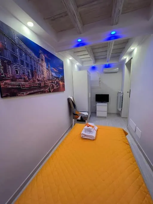 Roma Historic Center, 800 Meters From The Trevi Fontain Apartment  Rome