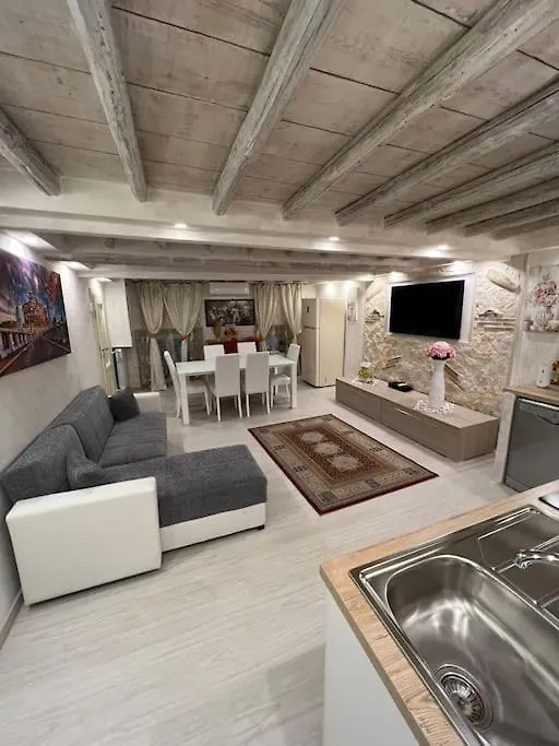 Roma Historic Center, 800 Meters From The Trevi Fontain Appartement